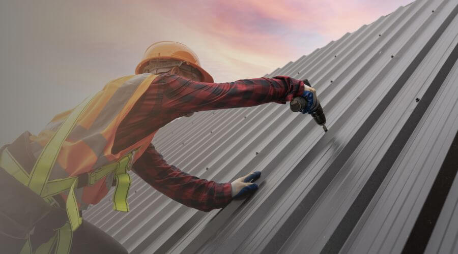 Professional gutter cleaning in Goodrich, MI